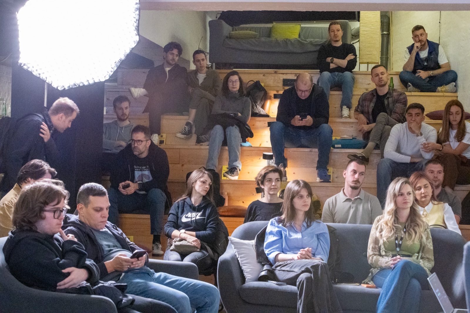 Publika šesnaestog AI Hub meetupa u Beogradu